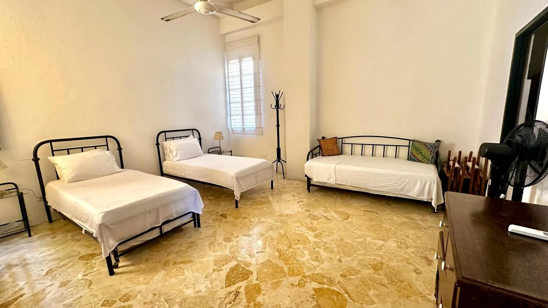 By Calamari Homes - El Porvenir 306 Walled City Cartagena